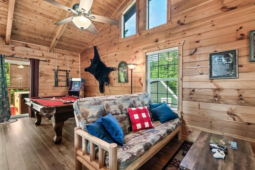 A Top Notch Lodge~Gatlinburg Exterior photo