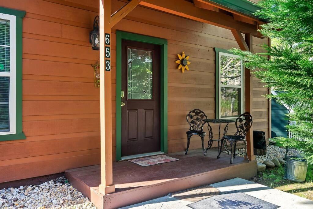 A Top Notch Lodge~Gatlinburg Exterior photo
